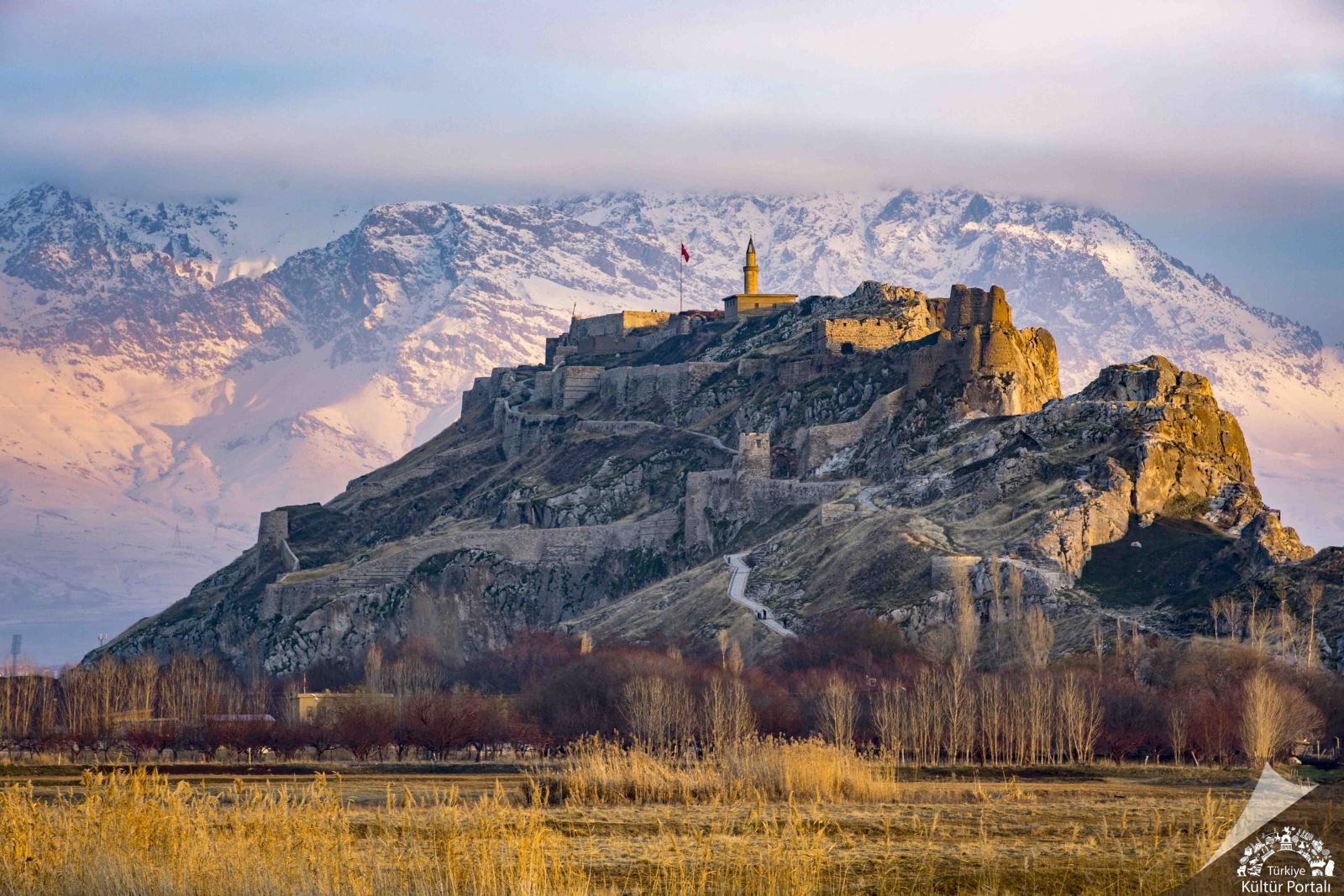 Крепость Ван (Van Kalesi)